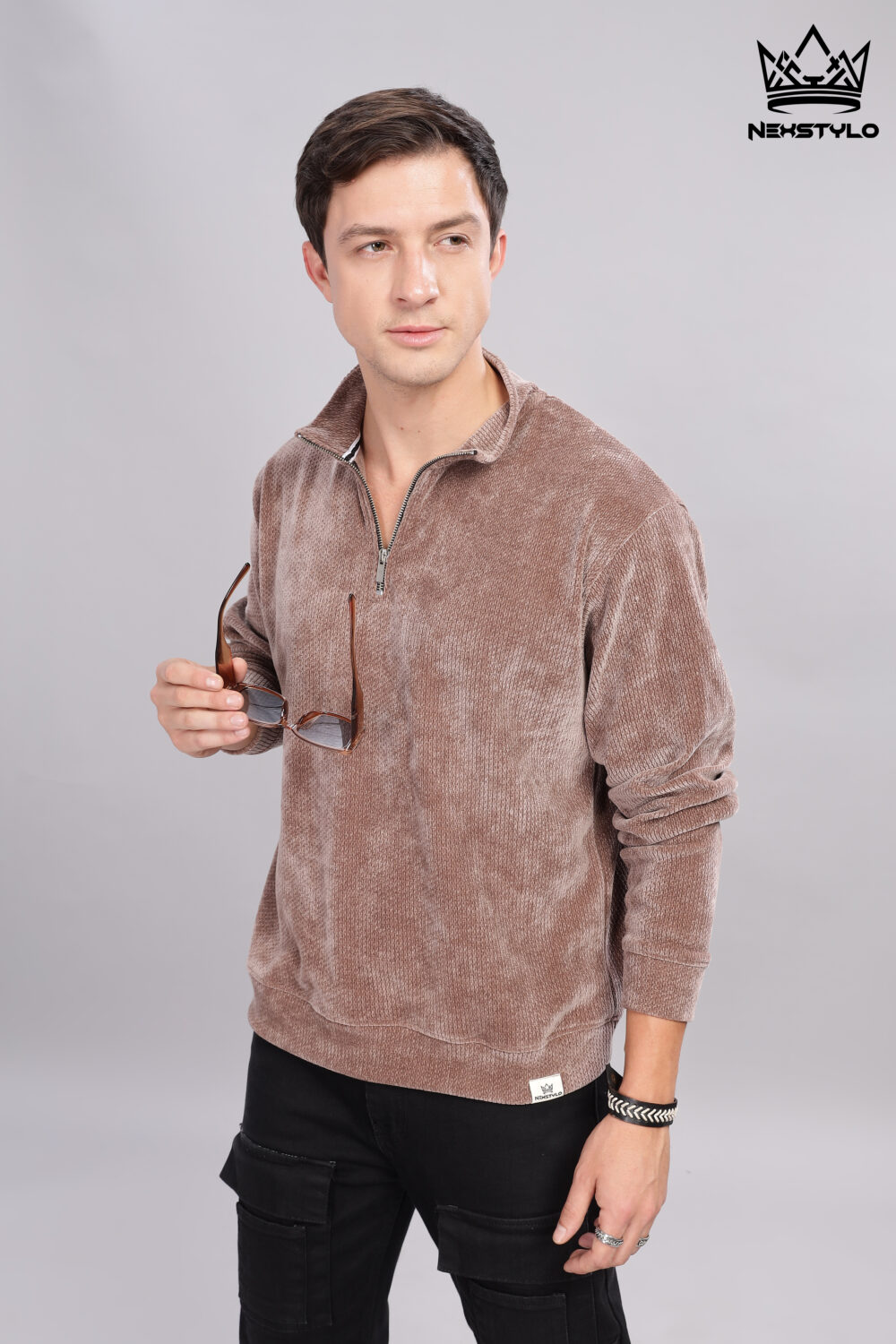 High neck  Brown t-shirt - Image 4