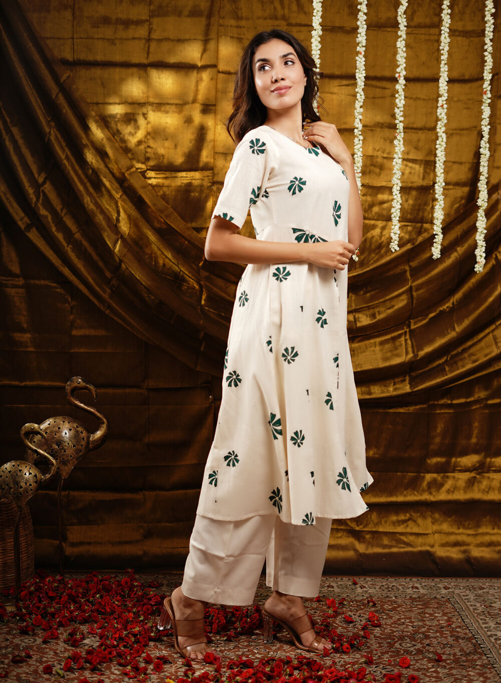 Centre Split Printed Kurta pant set - Image 4